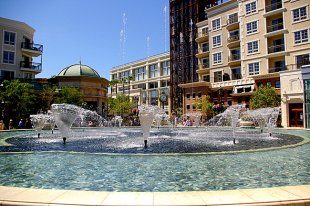 Americana Water Fountain Shooting Up- (medium sized photo)