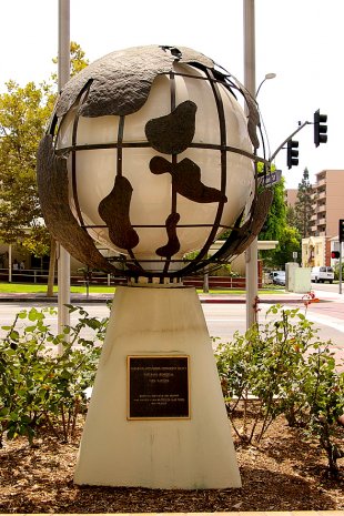 Glendale Montrose Crescenta Valley Veterans Memorial Time Capsule